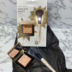 NWT Bobbi Brown Highlight Nights cheek set (see details below)
Never used